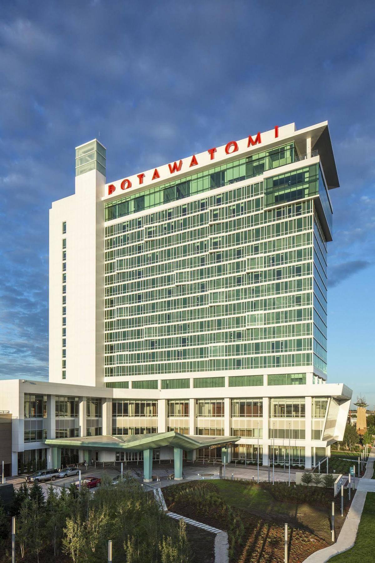 Potawatomi Hotel & Casino Milwaukee Exterior photo