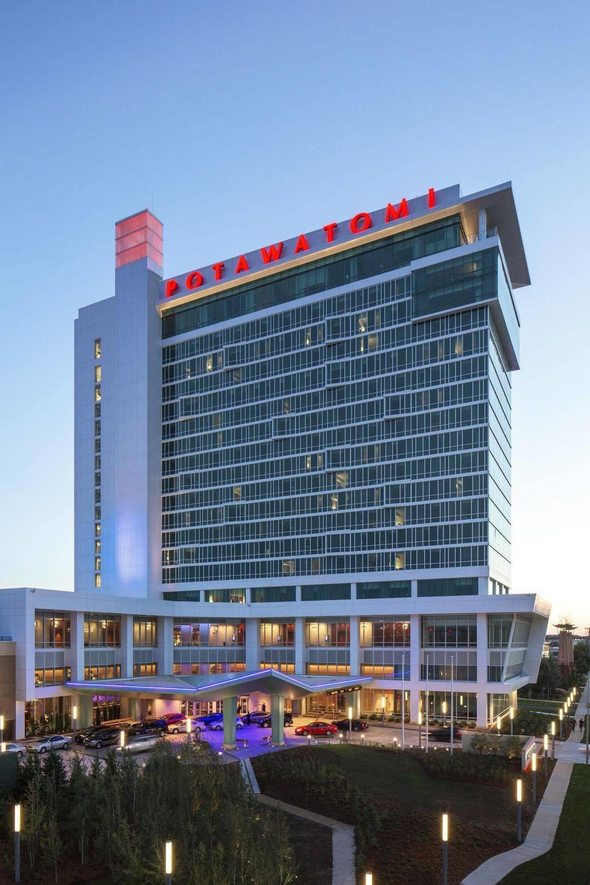 Potawatomi Hotel & Casino Milwaukee Exterior photo