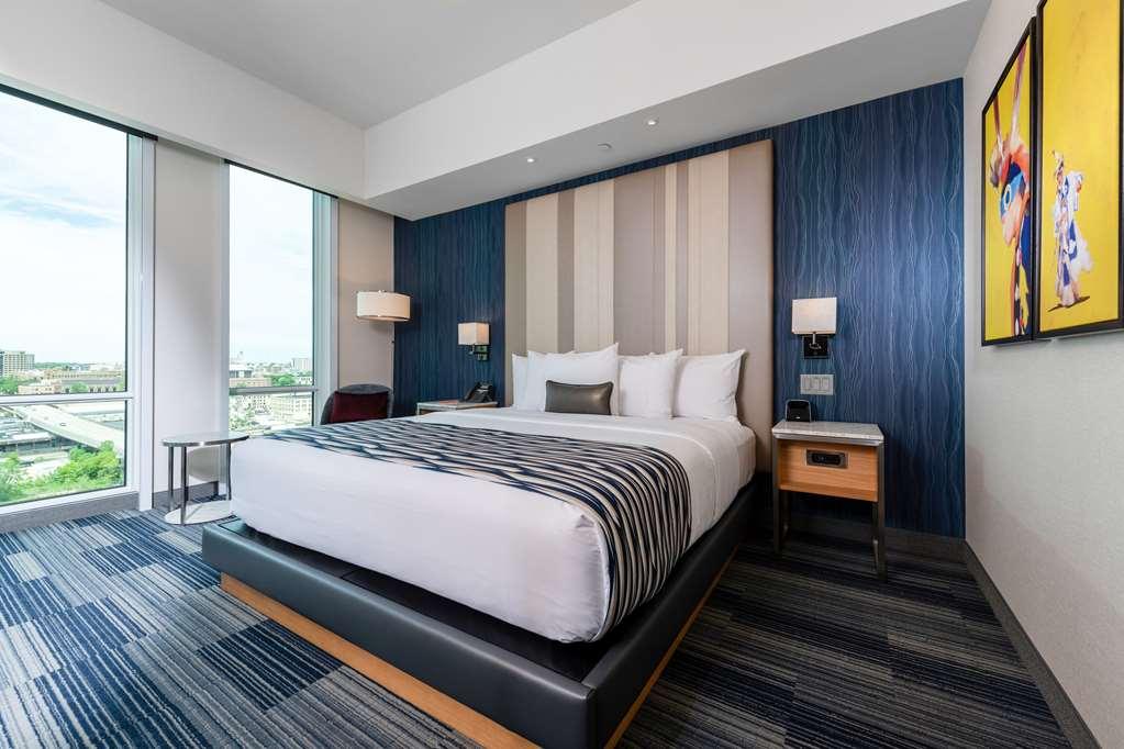 Potawatomi Hotel & Casino Milwaukee Room photo